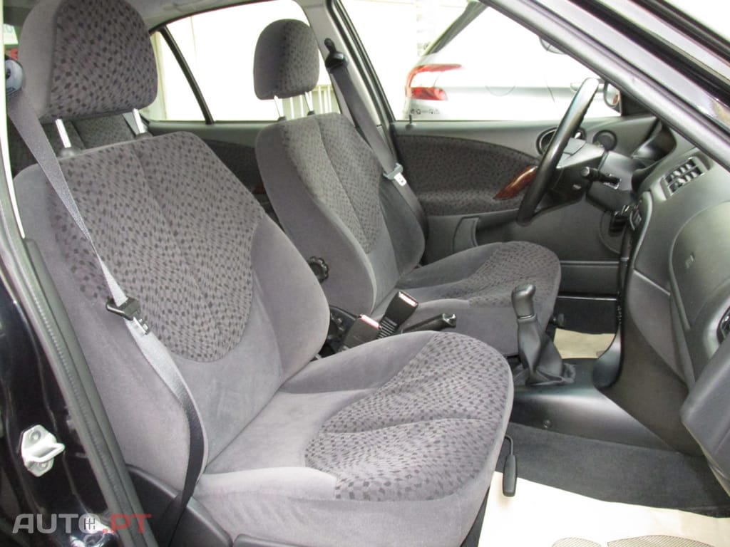 Rover 25 1.4 Classic 103cv Só 10.000KM