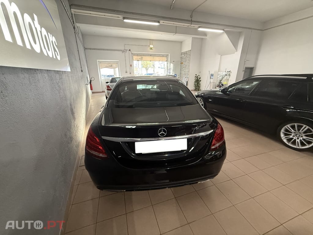 Mercedes-Benz C 220 (BlueTEC) d 7G-TRONIC AMG Line
