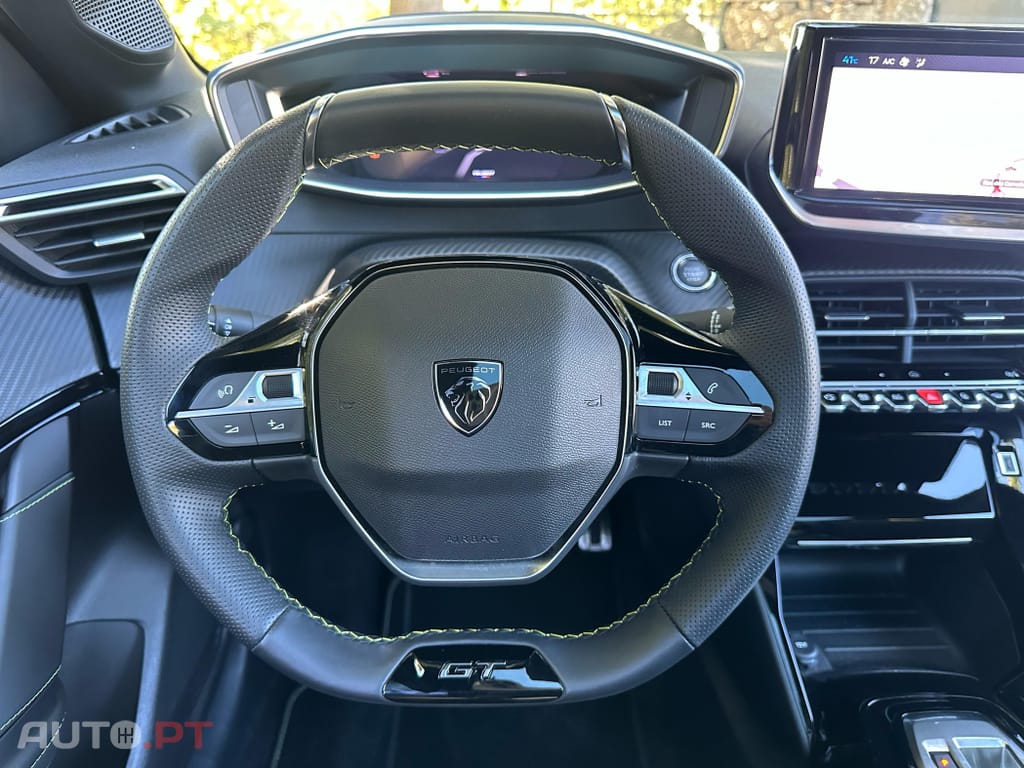 Peugeot E-208 51 kWh GT