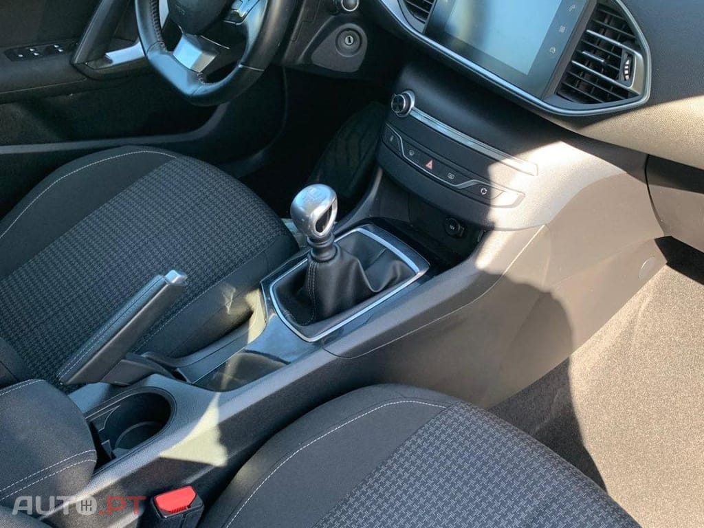 Peugeot 308 SW 1.5 BlueHDi Business Line