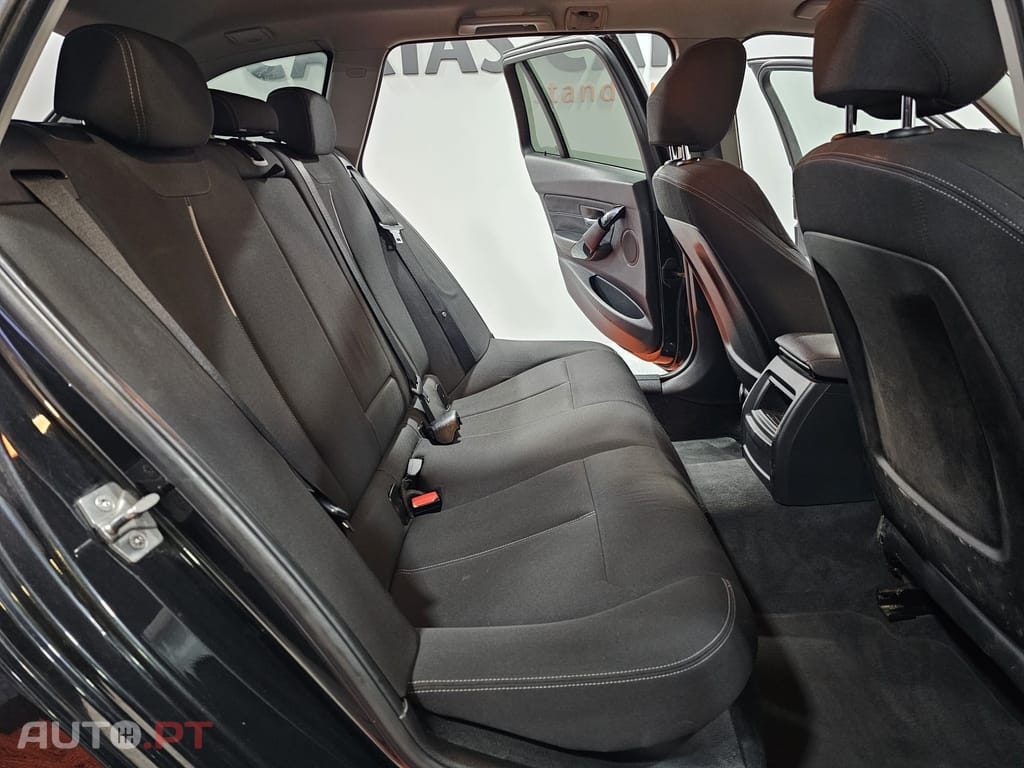 BMW 318 d Touring Line Sport