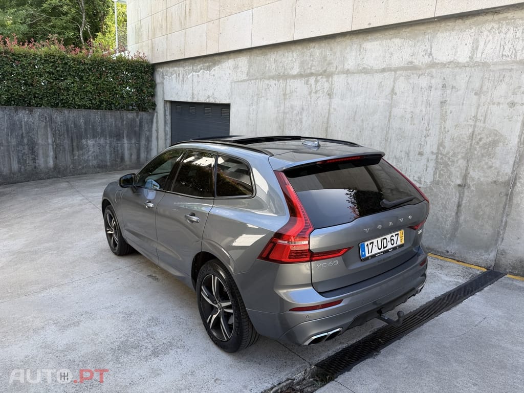 Volvo XC60 2.0 T8 PHEV R-Design AWD