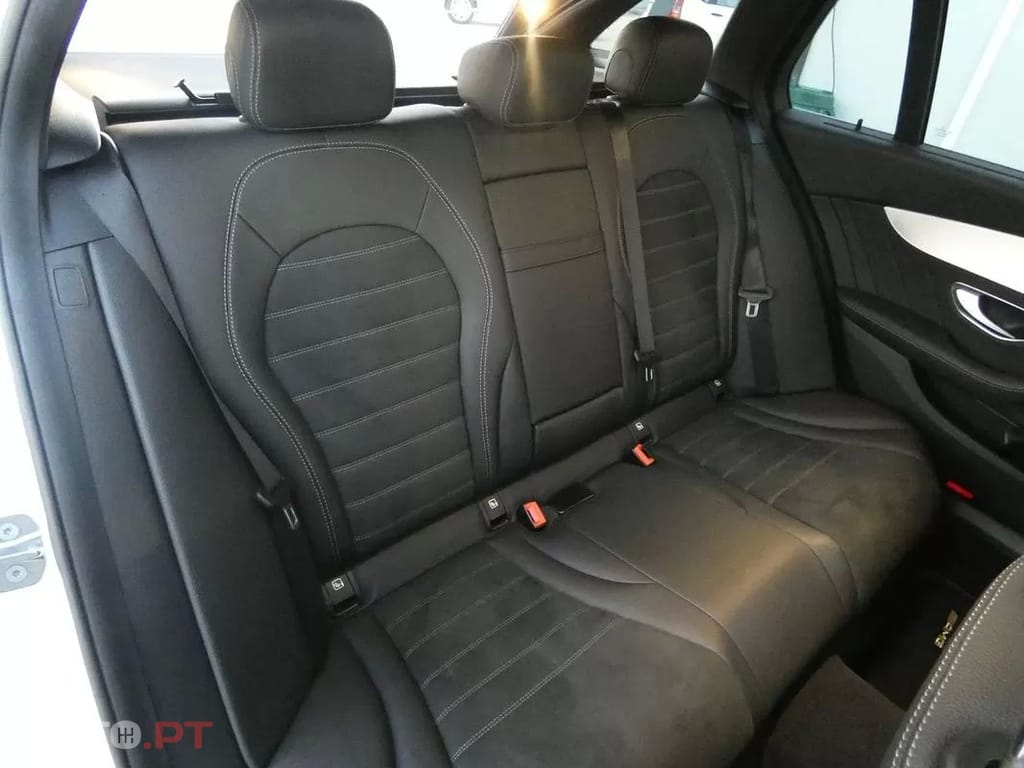 Mercedes-Benz C 220 d AMG Line