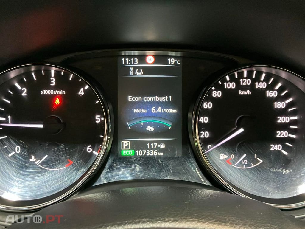 Nissan Qashqai 1.6 dCi N-Connecta J18