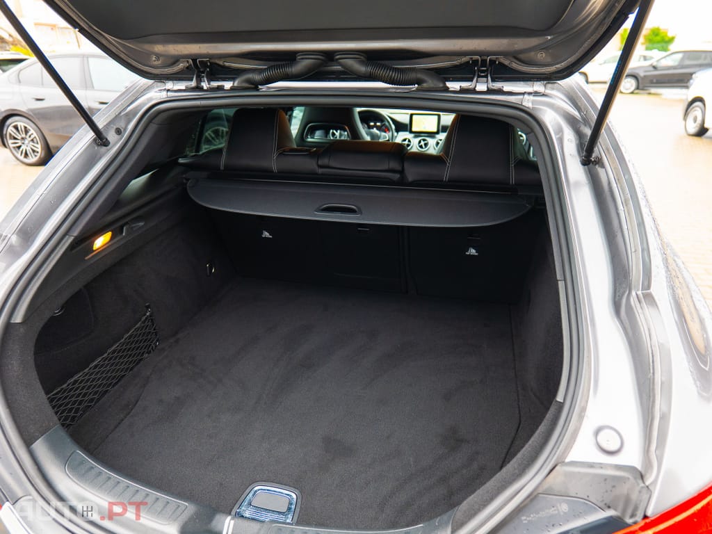 Mercedes-Benz CLA 200 d Shooting Brake Urban Aut.