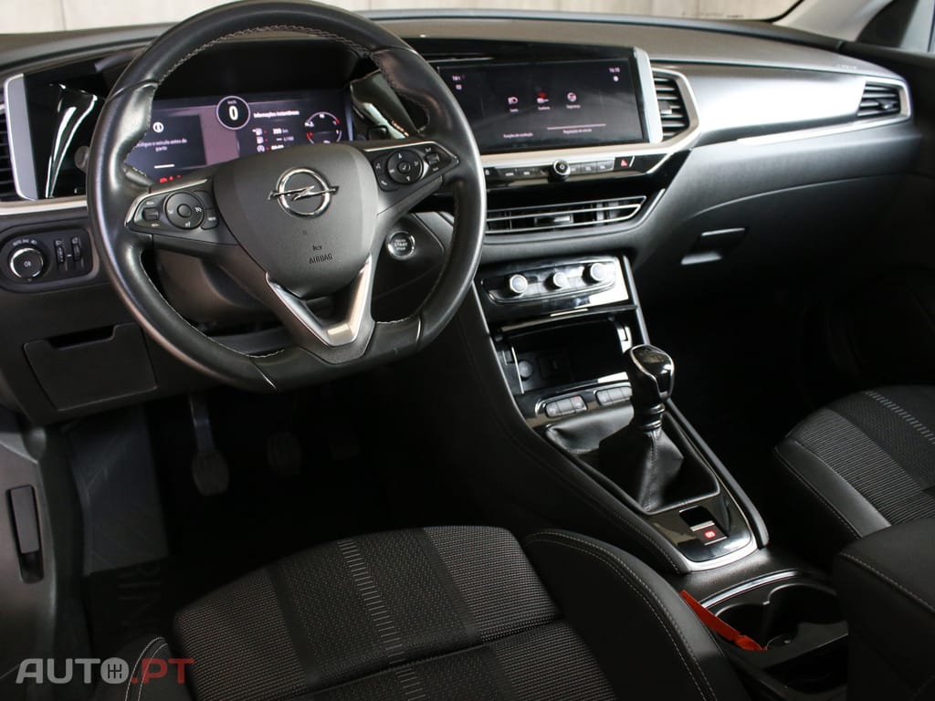 Opel Grandland (X) 1.2 T GS Line