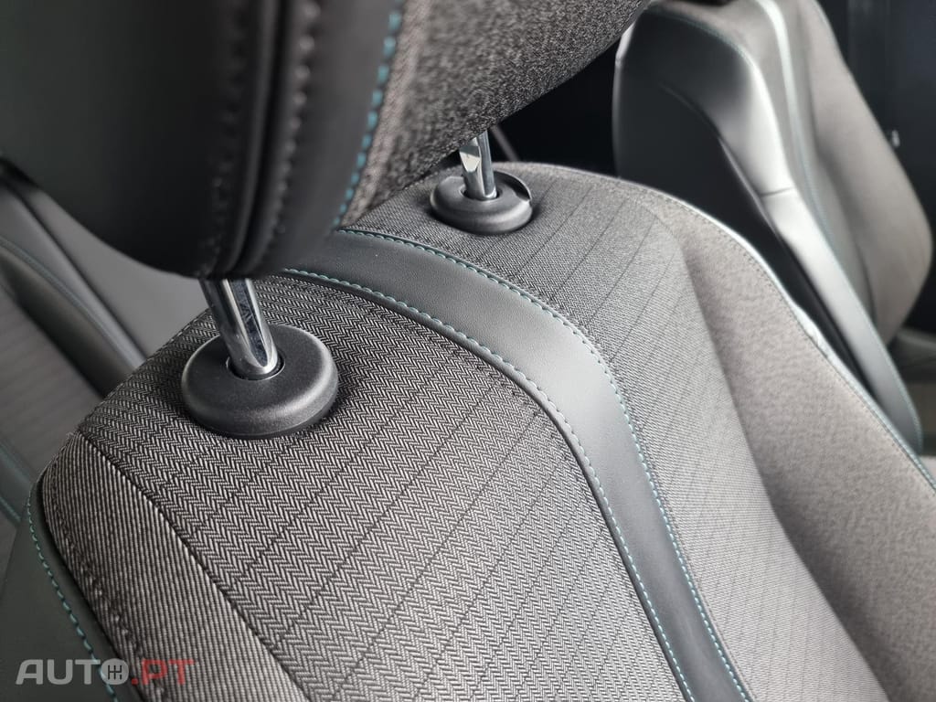 Peugeot 208 1.2 PureTech Allure Pack EAT8