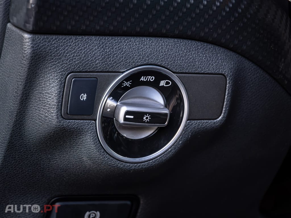 Mercedes-Benz A 180 d AMG Line