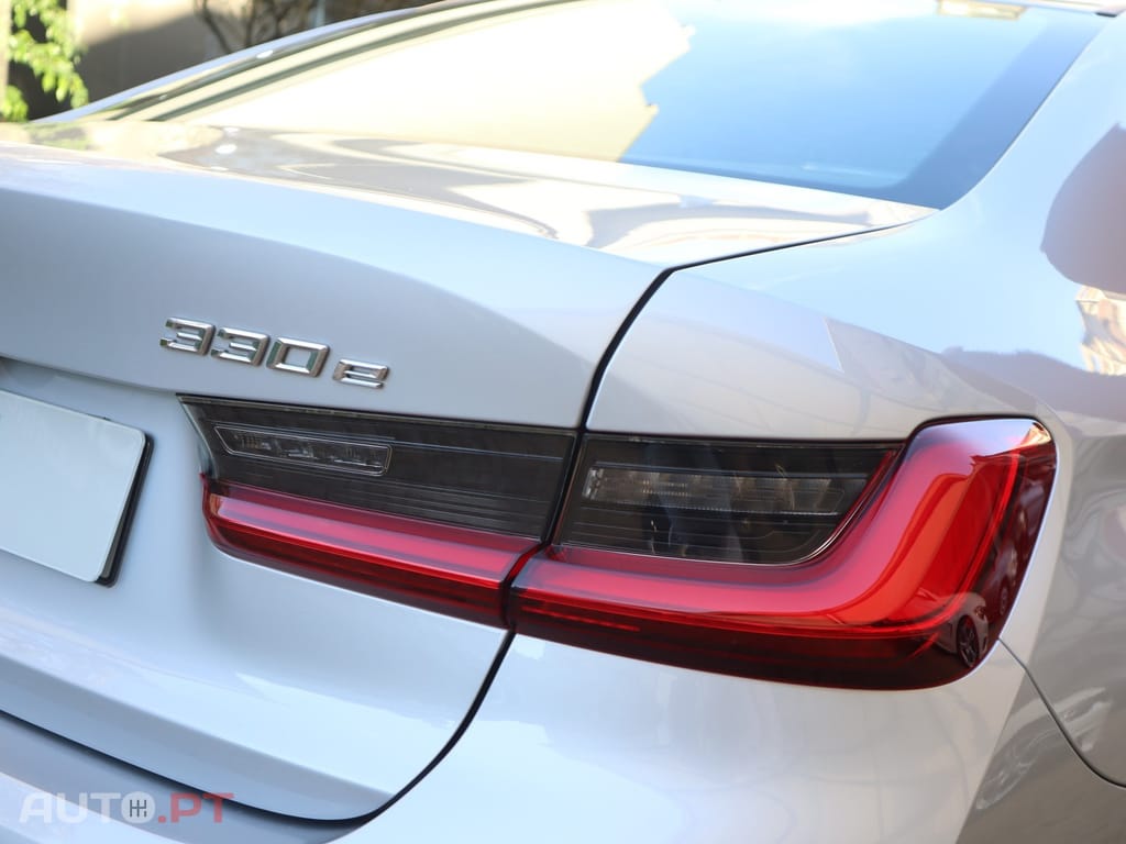 BMW 330 e Corporate Edition Auto