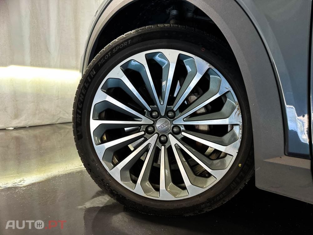 Audi E-Tron 55 quattro S line