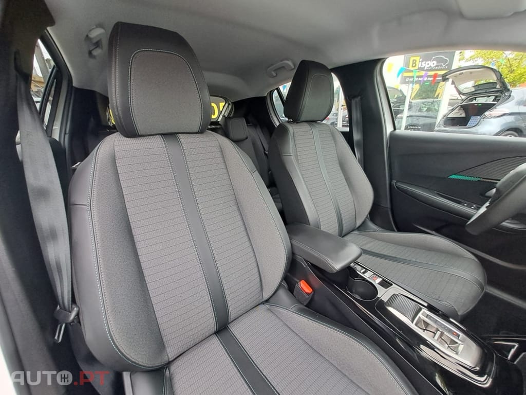 Peugeot E-208 50 kWh Allure