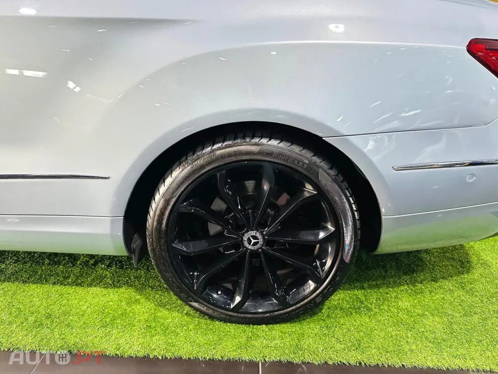 Mercedes-Benz E 250 d Auto