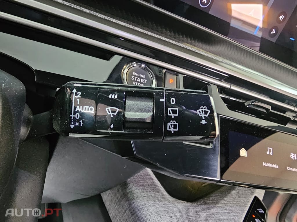 Peugeot 5008 1.2 Hybrid Allure e-DCS6