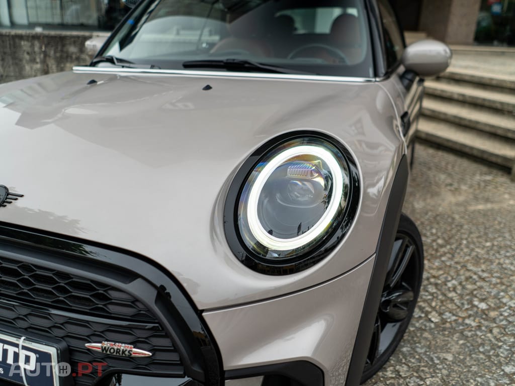 MINI Cabrio Cooper Premium Extra JCW Auto