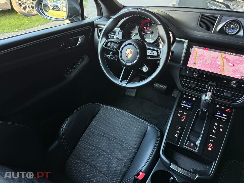 Porsche Macan T