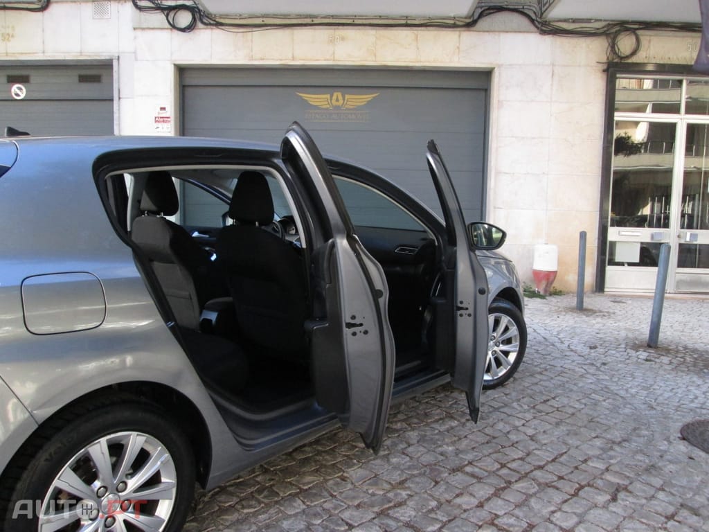 Peugeot 308 1.2 PureTech Active