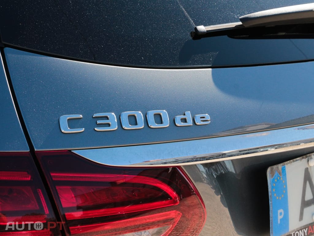 Mercedes-Benz C 300 de AMG Line