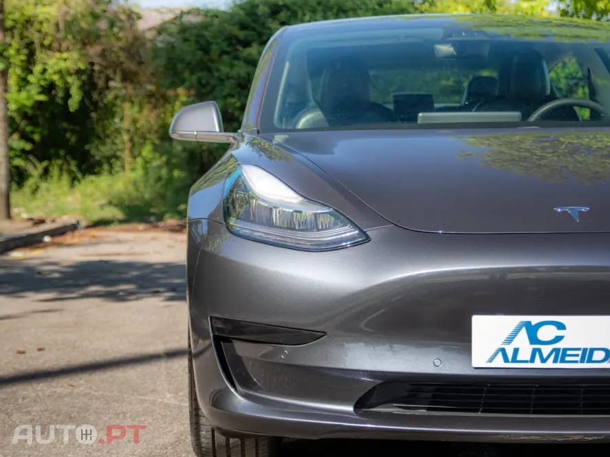 Tesla Model 3 Standard Range Plus RWD