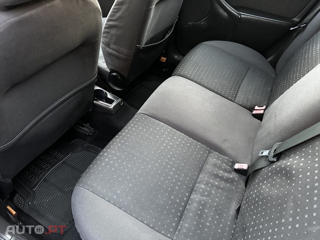 Ford Focus 1.8 TDdi Ghia