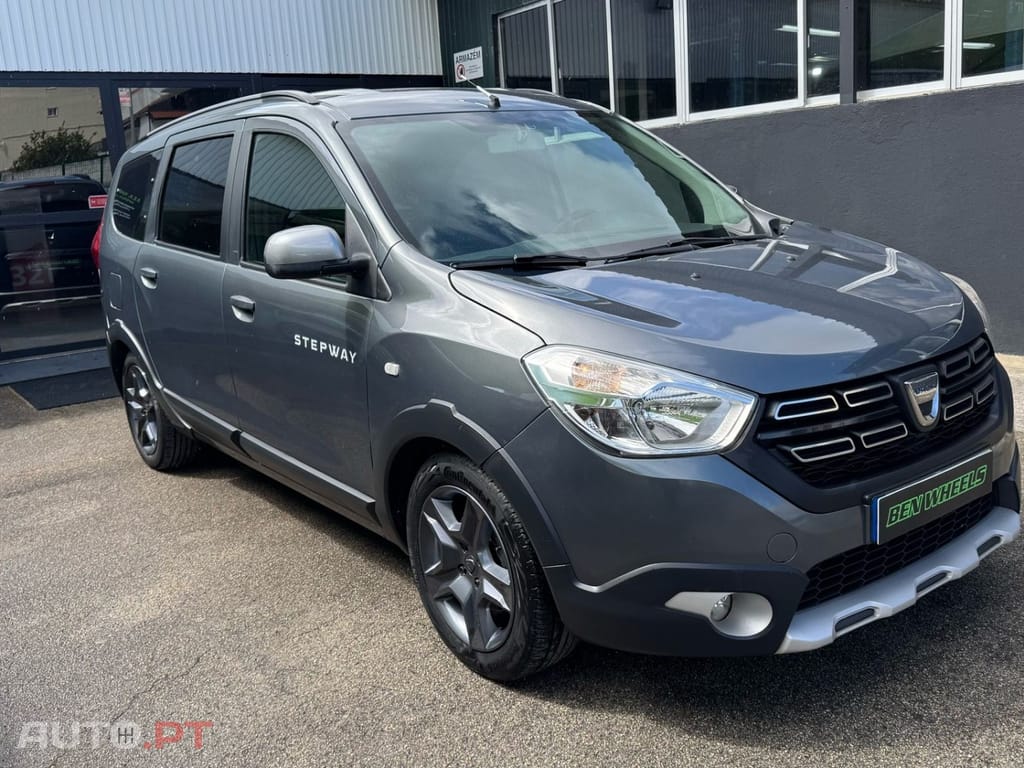 Dacia Lodgy 1.5 Blue dCi Stepway 7L