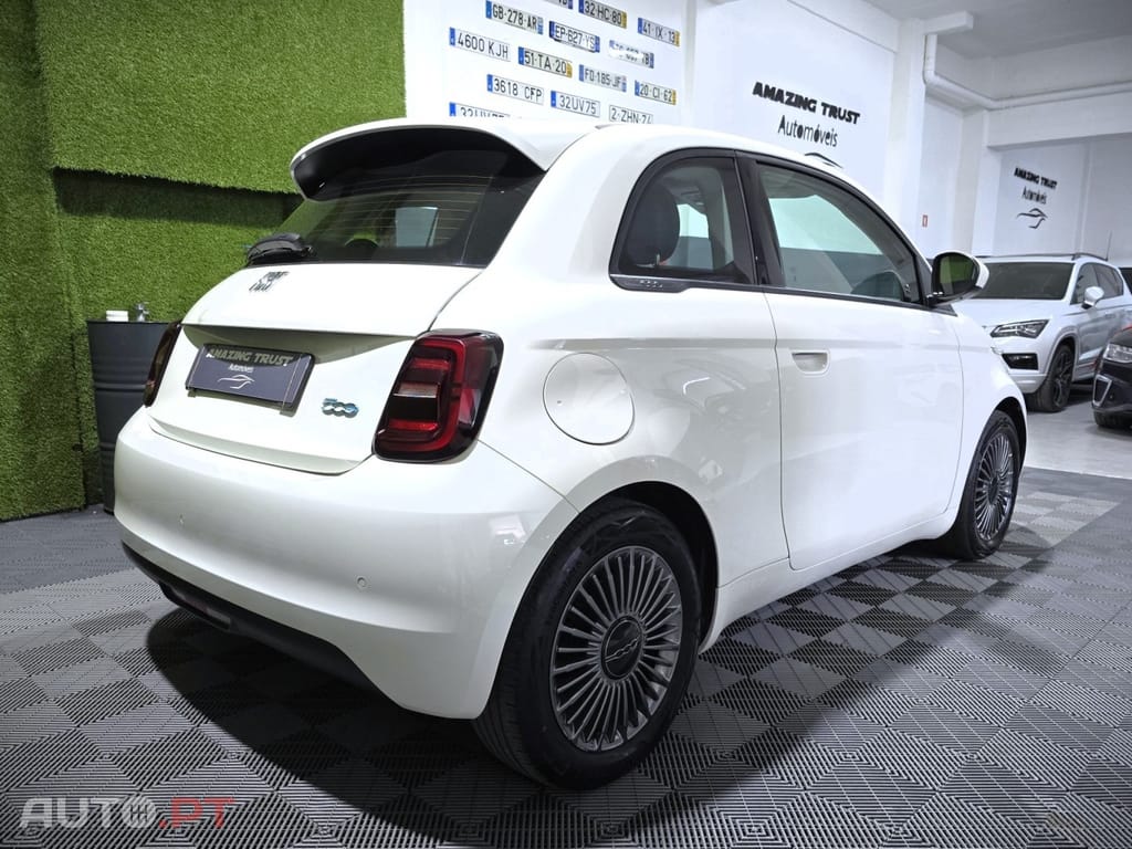 Fiat 500e 42 kWh Icon