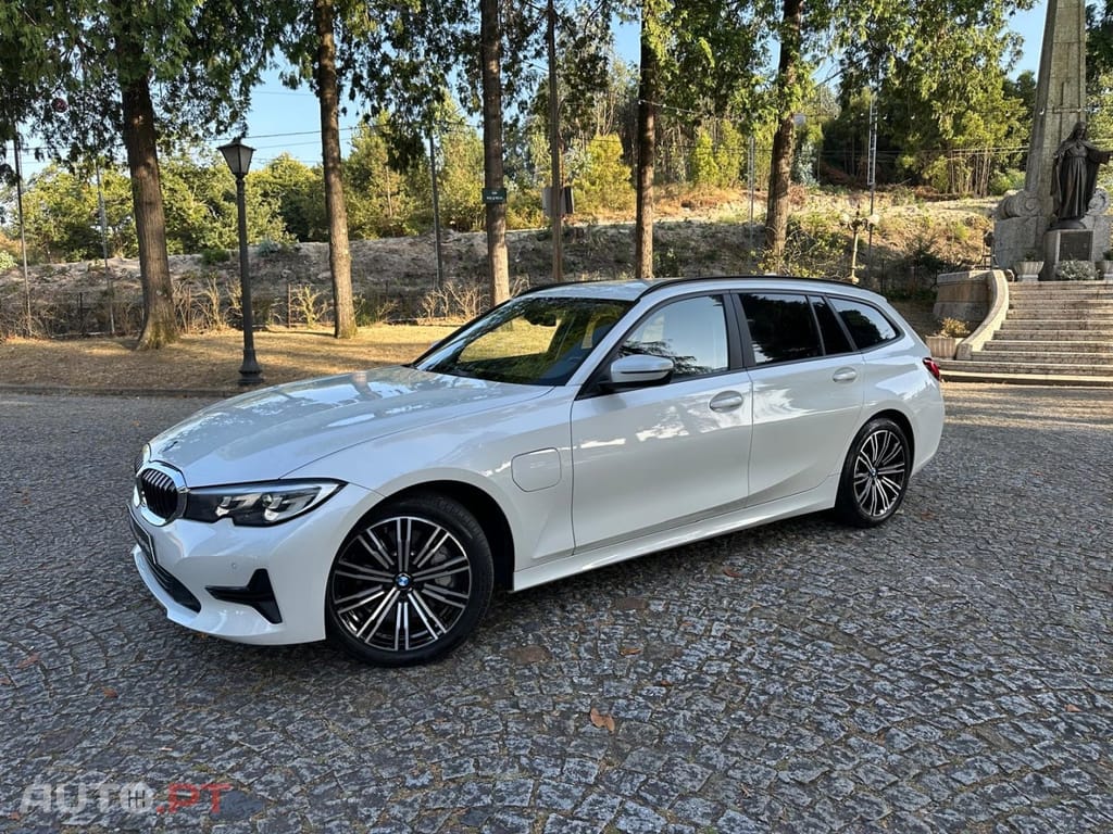 BMW 330 e Touring Corporate Edition Auto