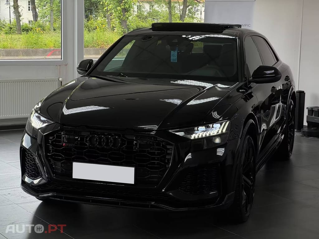 Audi RSQ8 4.0 TFSi quattro Matrix