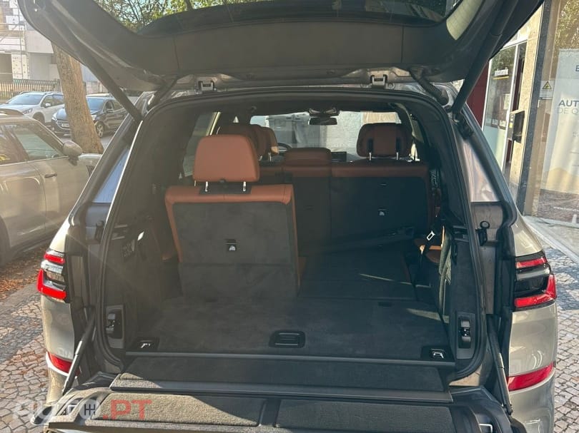 BMW X7 40 d xDrive Pack M Desportivo