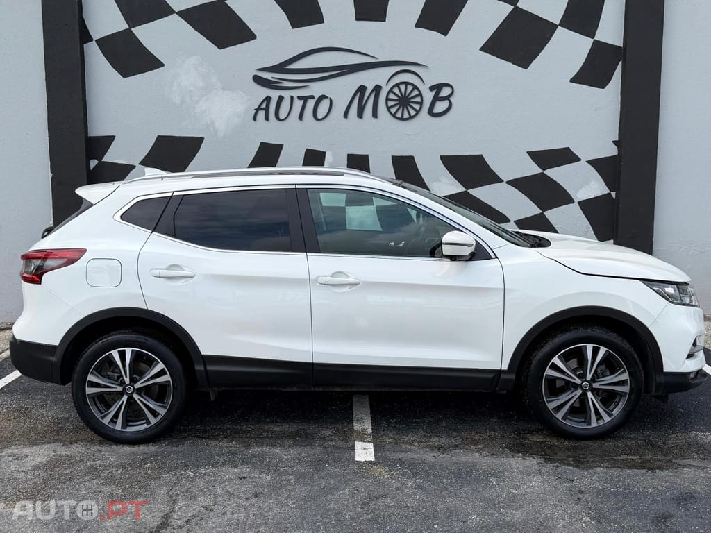 Nissan Qashqai 1.3 DIG-T N-Connecta DCT