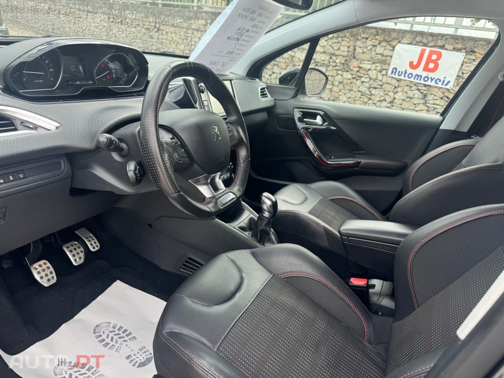 Peugeot 208 1.2 PureTech GT Line