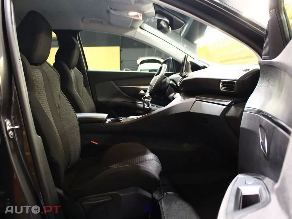 Peugeot 3008 1.5 BlueHDi Active Pack