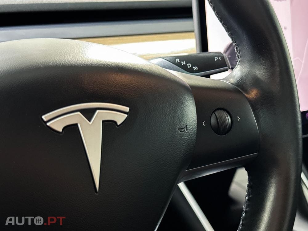 Tesla Model 3 Long-Range Dual Motor AWD
