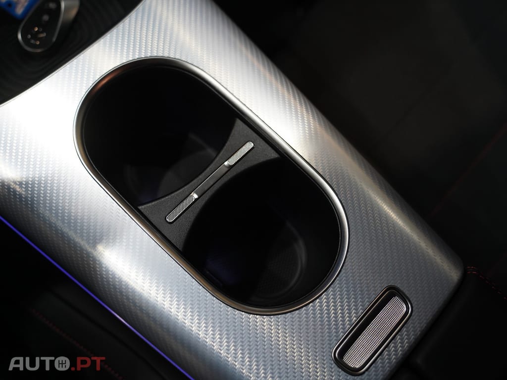 Mercedes-Benz CLA 250 com tecnologia EQ