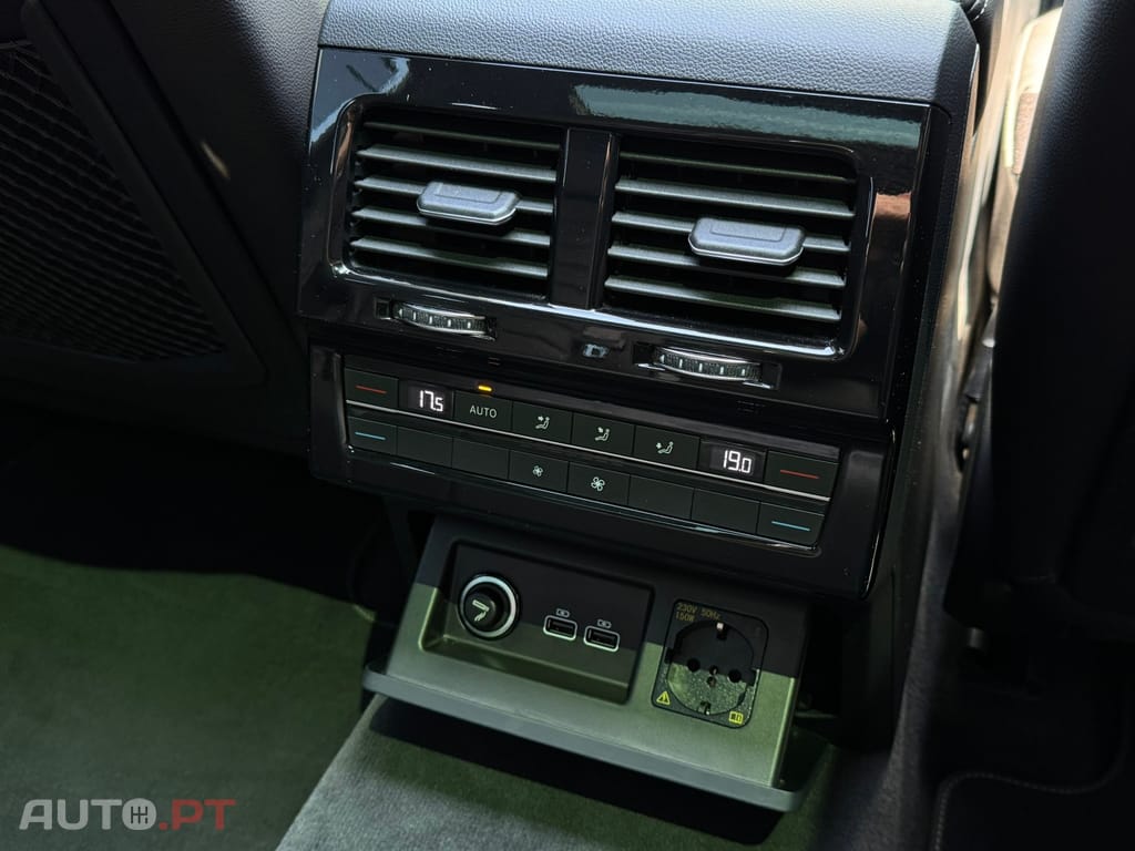 Volkswagen Touareg 3.0 TDI V6 R-Line