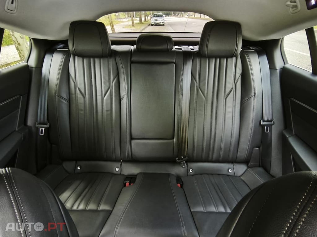 Peugeot 508 1.6 Hybrid Allure Pack e-EAT8