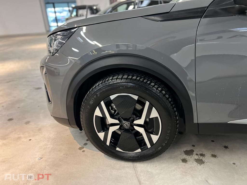 Peugeot 2008 1.2 Hybrid Allure e-DCS6