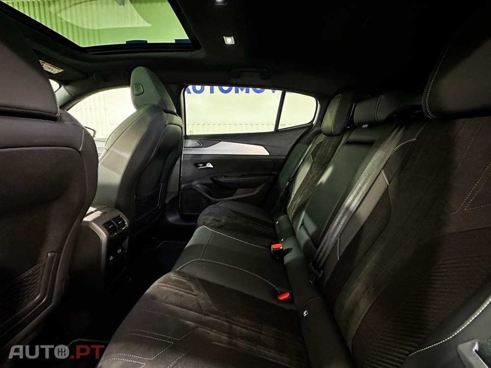Peugeot 408 1.6 Hybrid GT e-EAT8