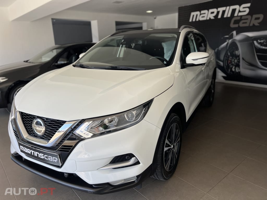 Nissan Qashqai 1.3 DIG-T N-Connecta J18 DCT