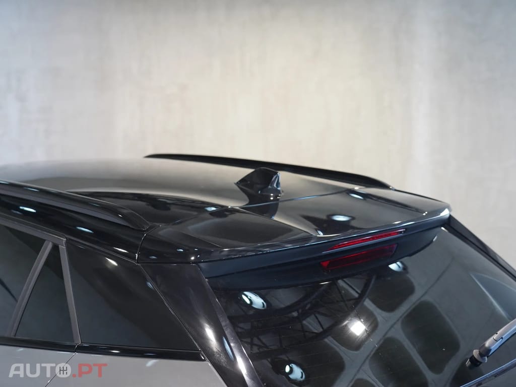 Peugeot E-2008 54 kWh GT