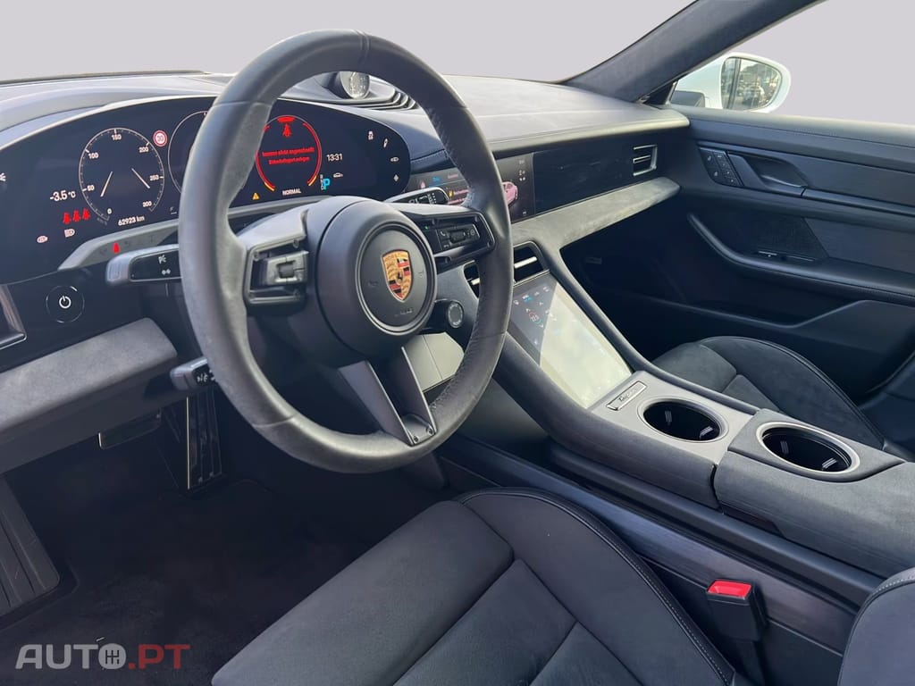 Porsche Taycan GTS I.V.A DEDUTIVEL 