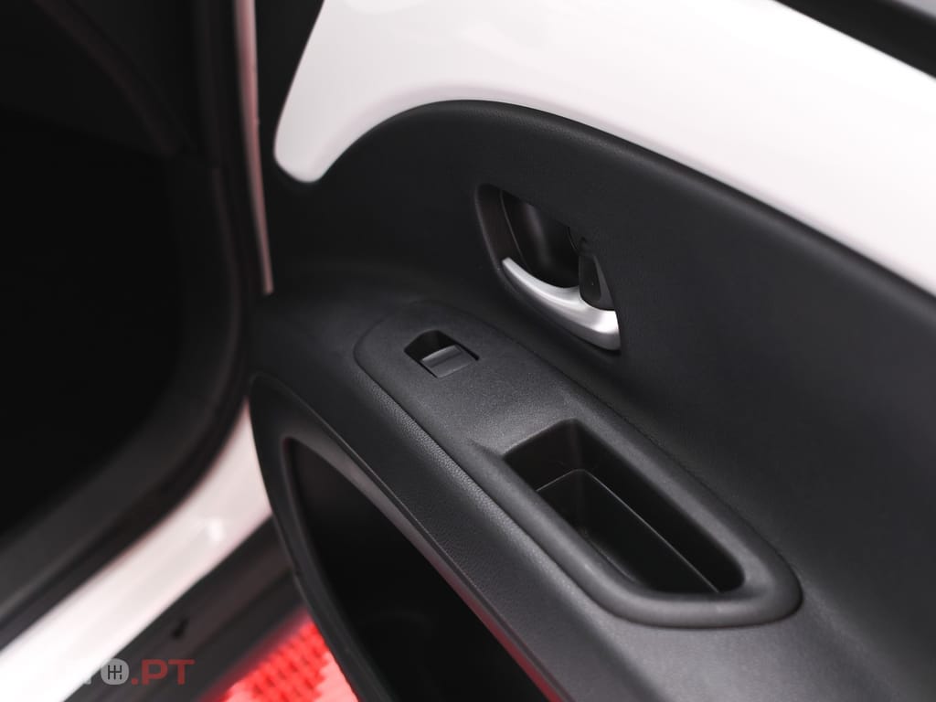 Toyota Aygo X 1.0 Play CVT