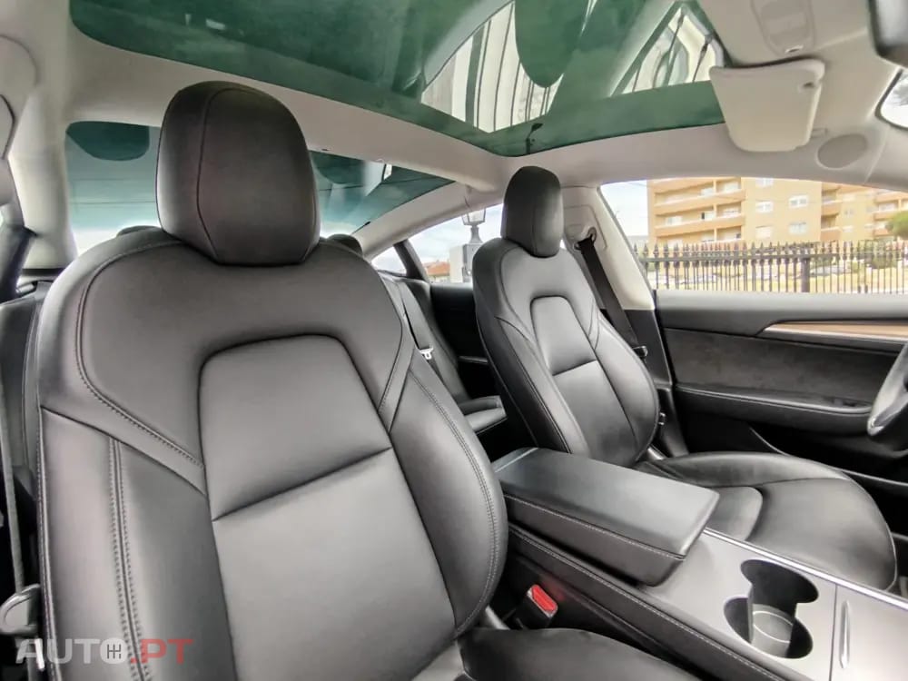 Tesla Model 3 Long-Range Dual Motor AWD