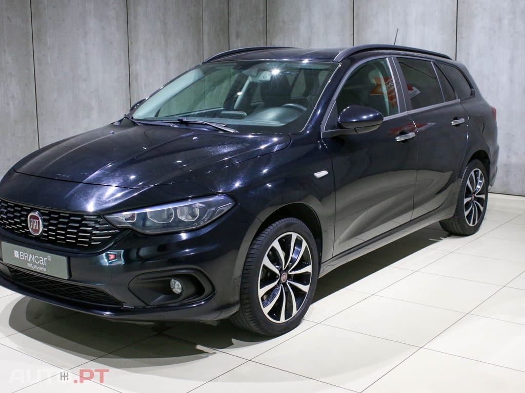 Fiat Tipo 1.3 M-Jet Lounge Tech