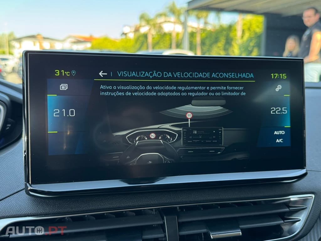 Peugeot 3008 1.6 Hybrid Allure e-EAT8