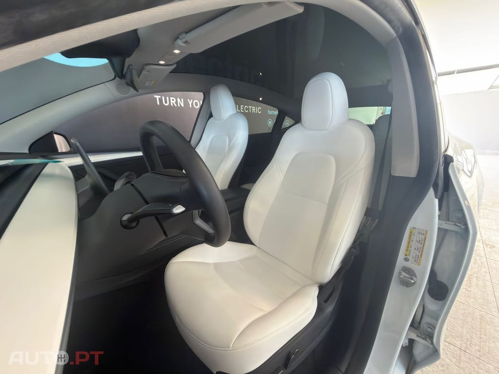 Tesla Model Y Tração Traseira