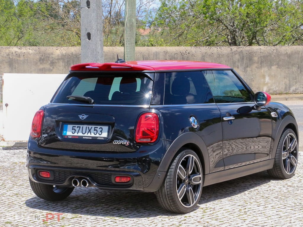 MINI Cooper Cooper S