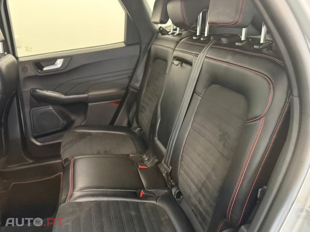 Ford Kuga 1.5 EcoBoost ST-Line X