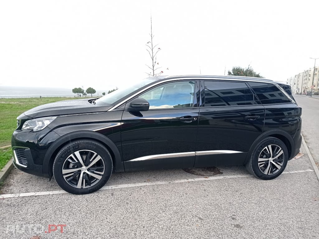 Peugeot 5008 1.5 BlueHDi Allure EAT8