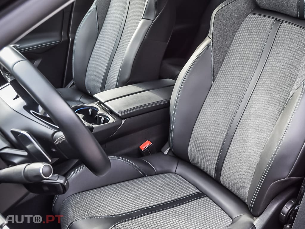 Peugeot 3008 1.6 Hybrid4 Allure Pack e-EAT8