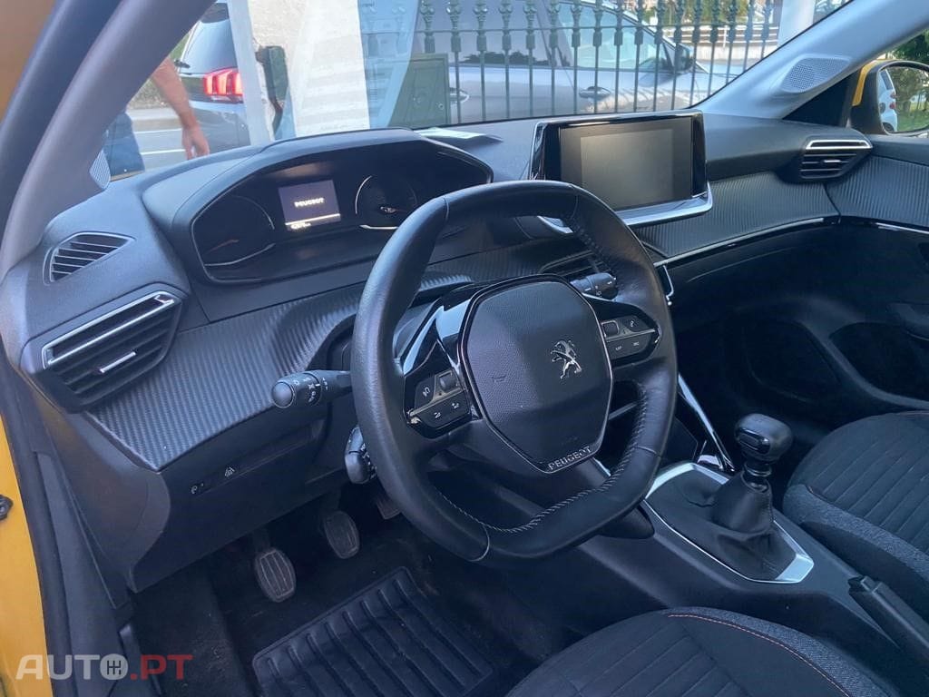 Peugeot 208 BlueHDi Style